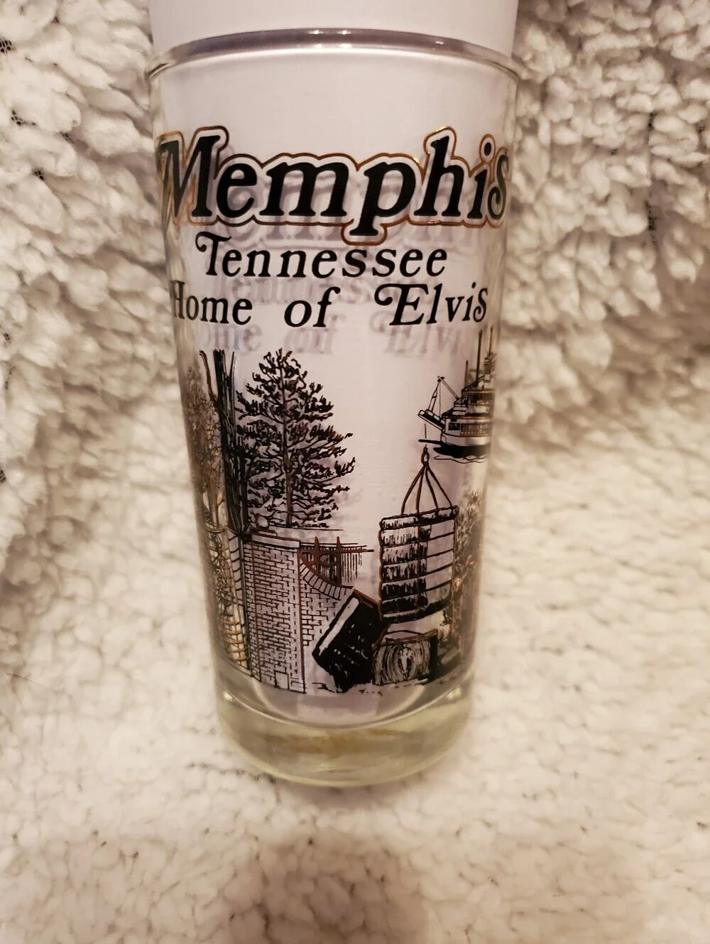 Vintage Memphis Tennessee Home of Elvis Presley Collector Glass – Rare Souvenir